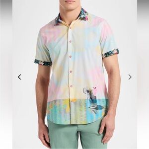 NWT Robert Graham
Men's Haze Contrast-Trim Short-Sleeve Shirt